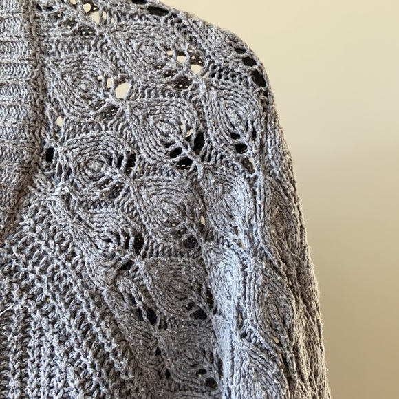 Chic & Comfortable Sweater - Ricki’s Size M - Picture 4 of 4